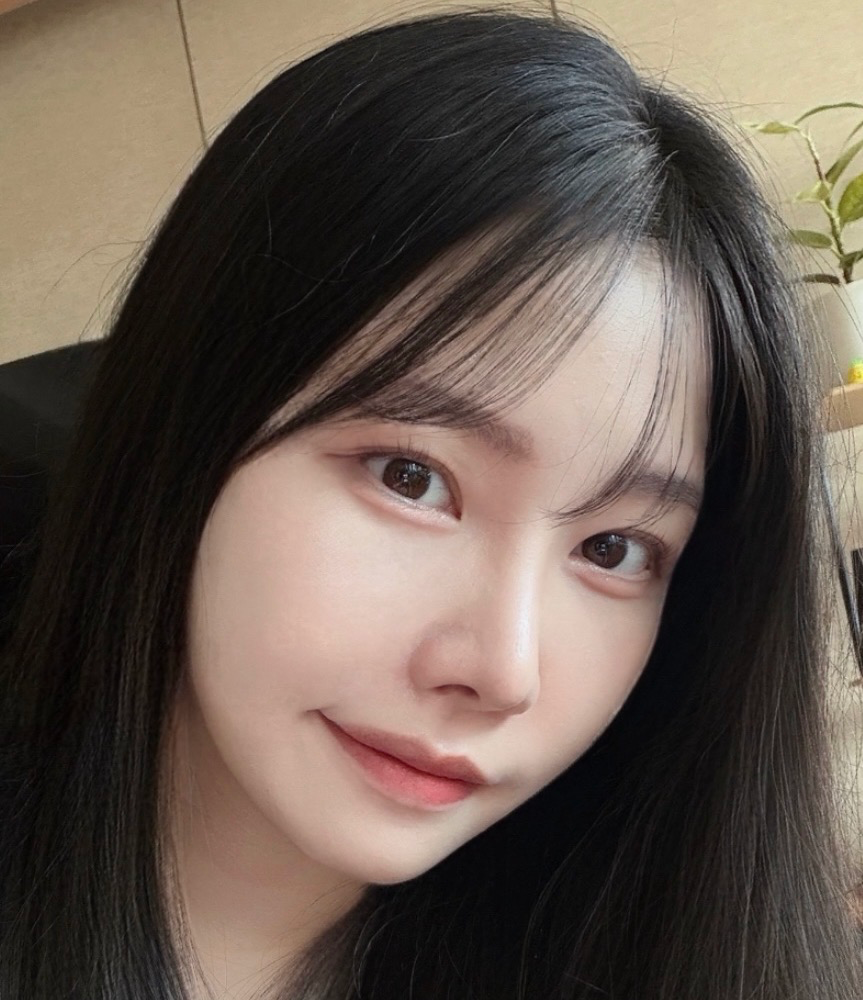발랄한 여성 캐릭터